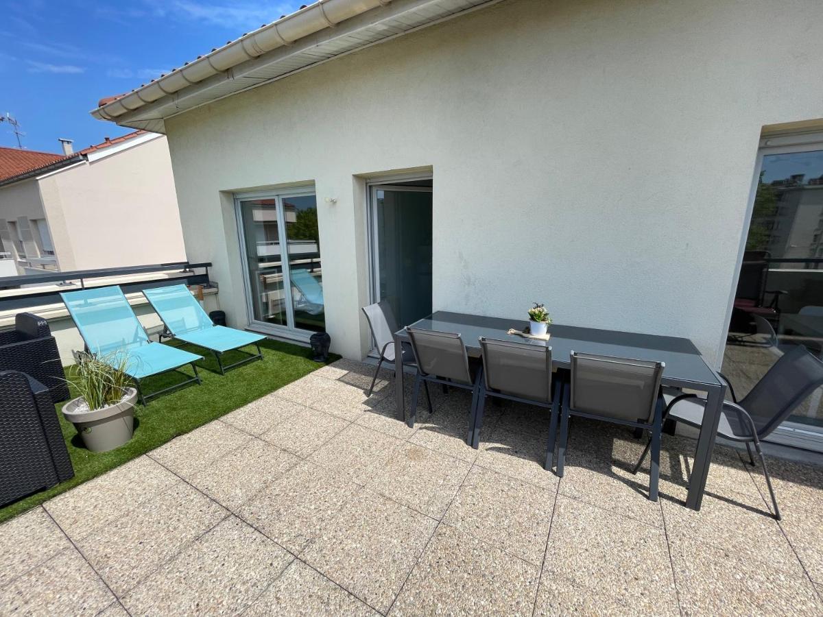 Bngo I Immense Rooftop Lyon I 2 Chambres, 4 Places Parkings, 2 Immenses Terrasses, 8 Personnes Экстерьер фото