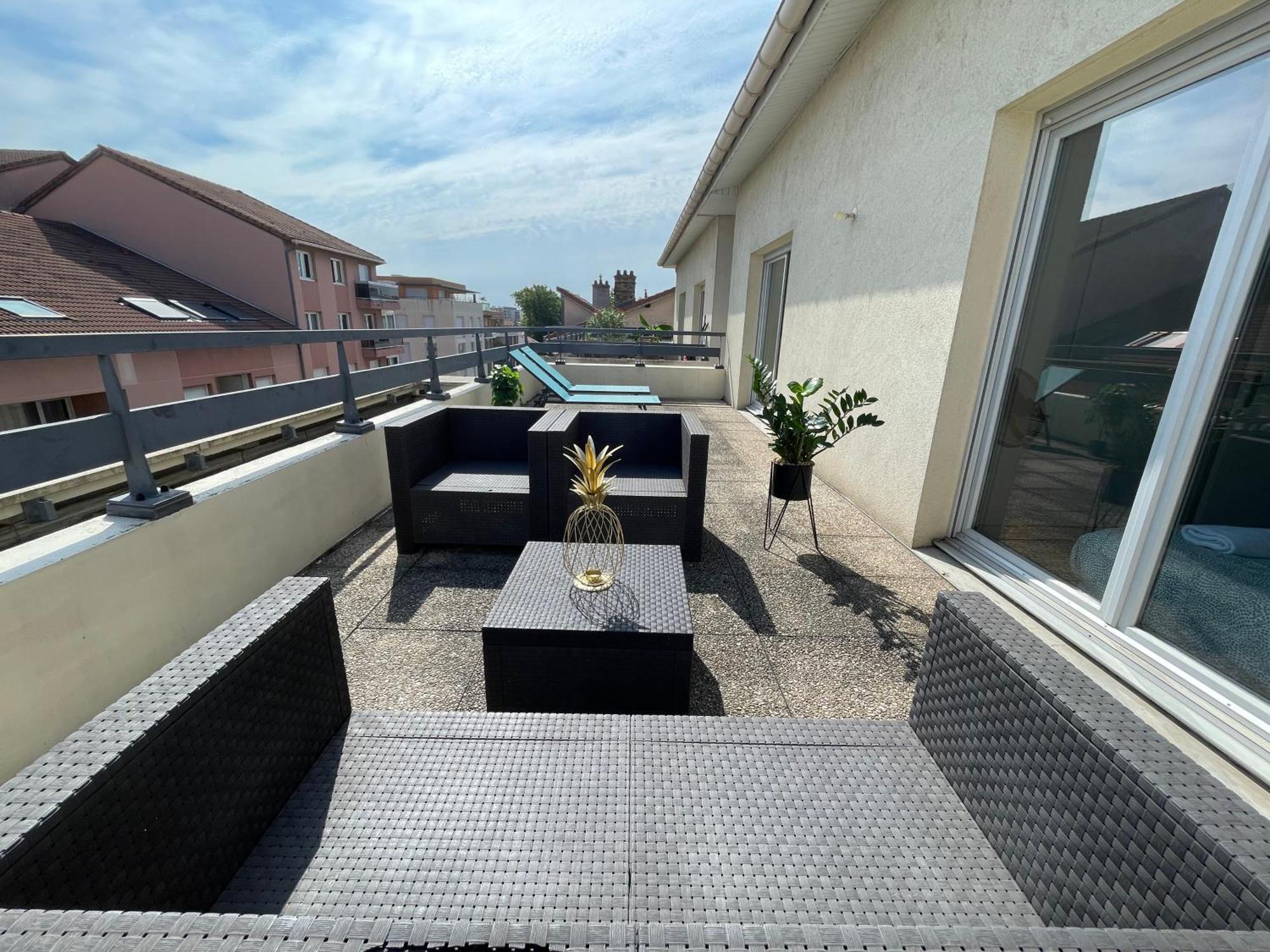 Bngo I Immense Rooftop Lyon I 2 Chambres, 4 Places Parkings, 2 Immenses Terrasses, 8 Personnes Экстерьер фото