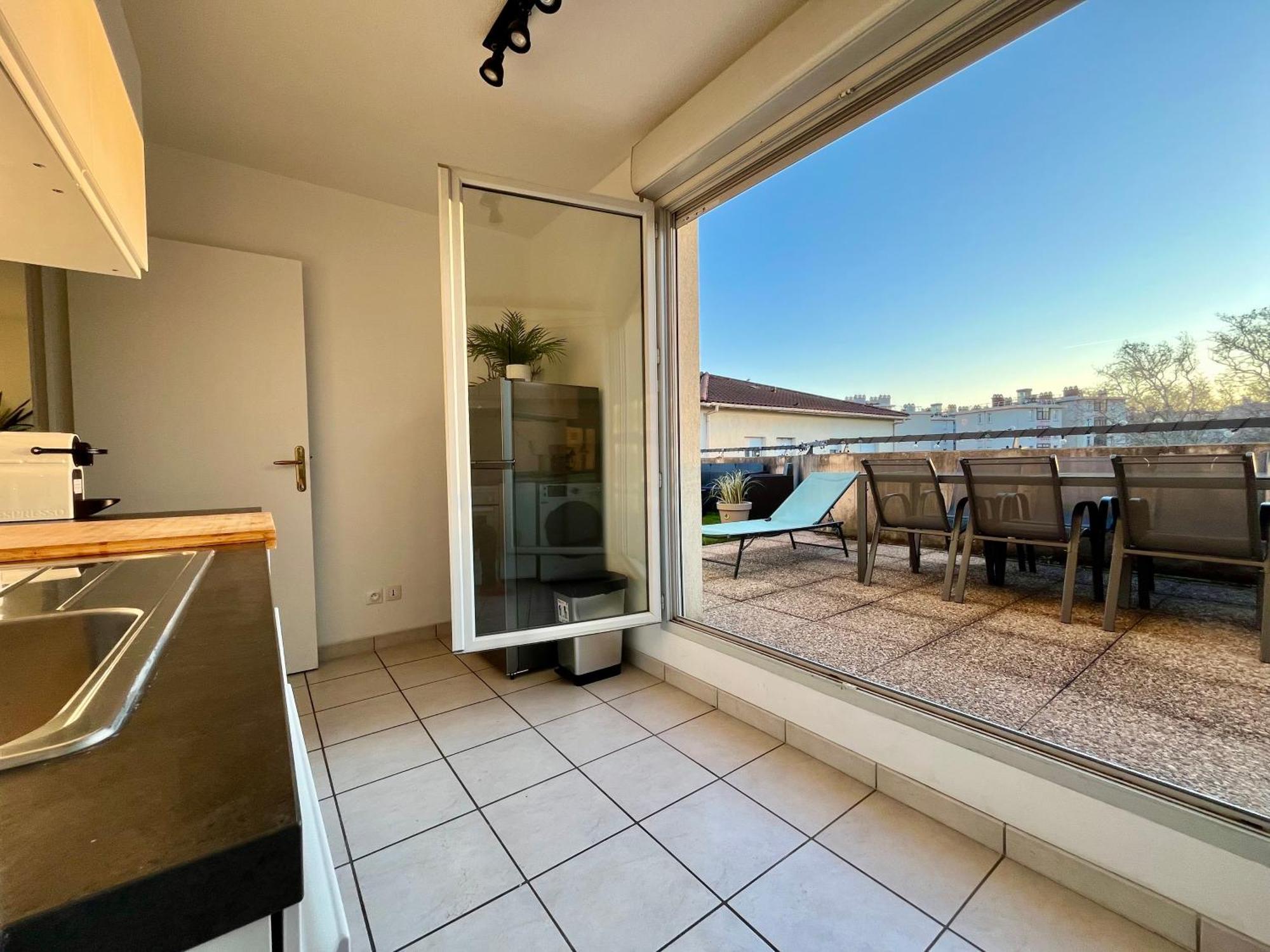 Bngo I Immense Rooftop Lyon I 2 Chambres, 4 Places Parkings, 2 Immenses Terrasses, 8 Personnes Экстерьер фото